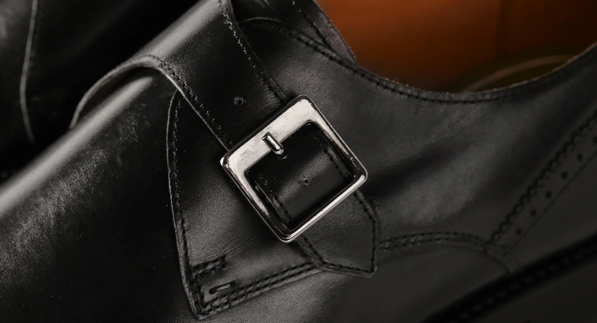 Oake Black 9 Oake Black