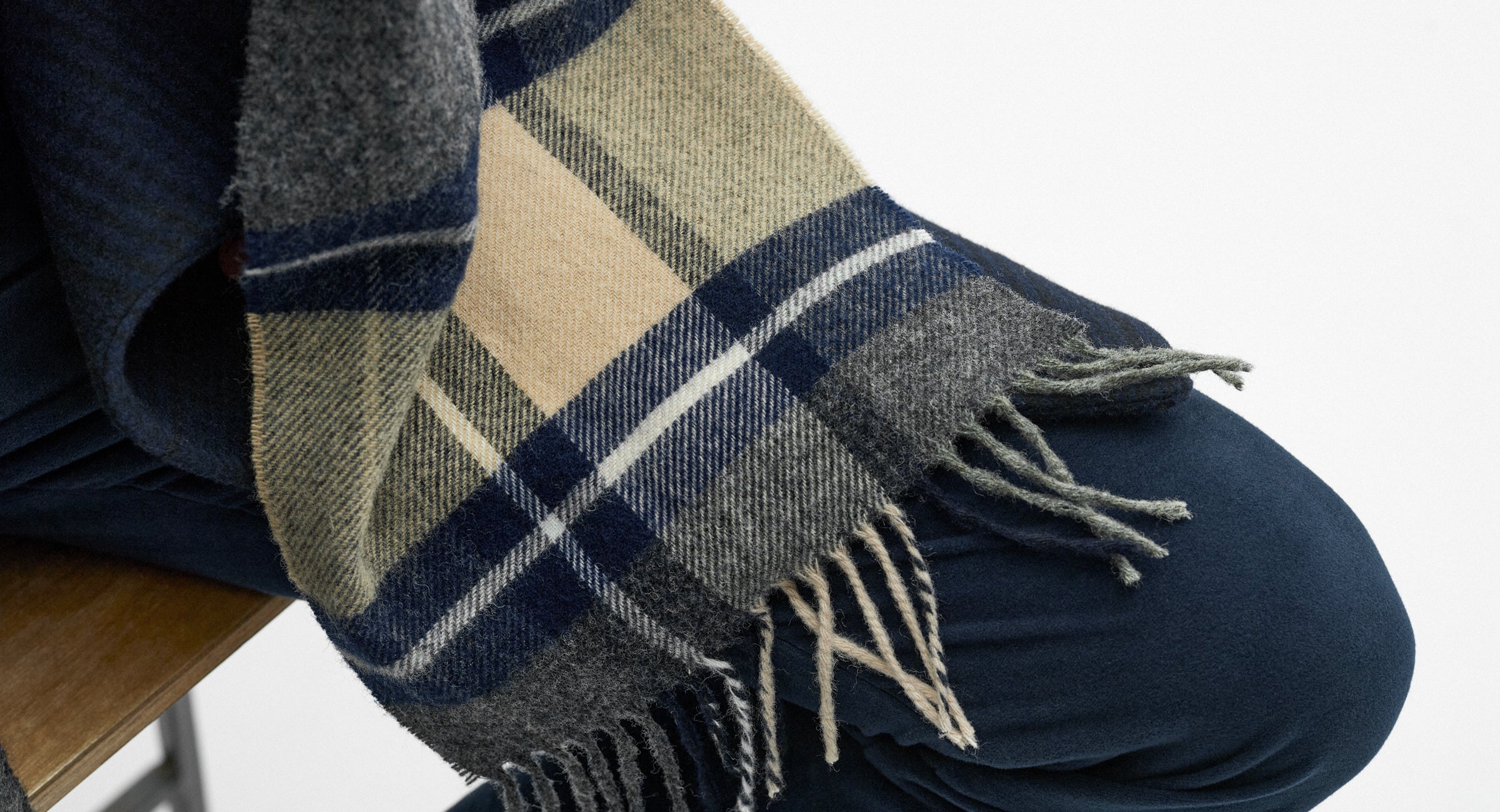 Knill Navy/Stone 9 Knill Navy/Stone